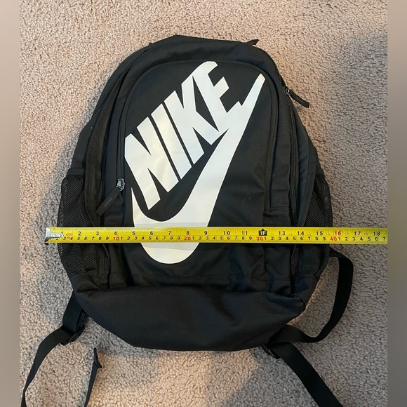 NIKE Sportswear Hayward Unisex Black Backpack - Picture 4 of 9